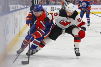 The New Jersey Devils had a poor season and as one former NHLer says the way to avoid locker room issues is more we and less me.